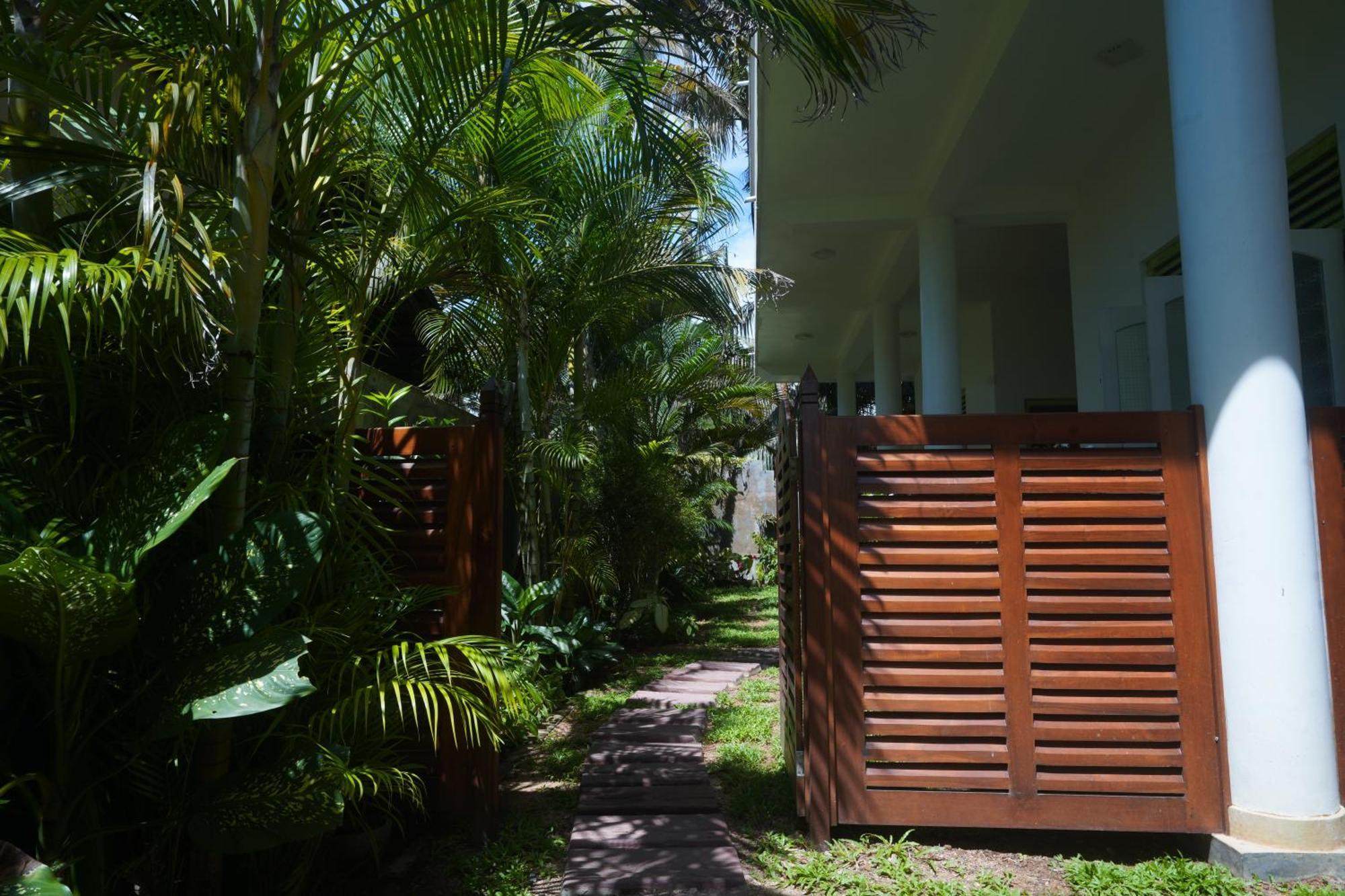 Casa Tharin Madiha Bed & Breakfast Matara Exterior photo
