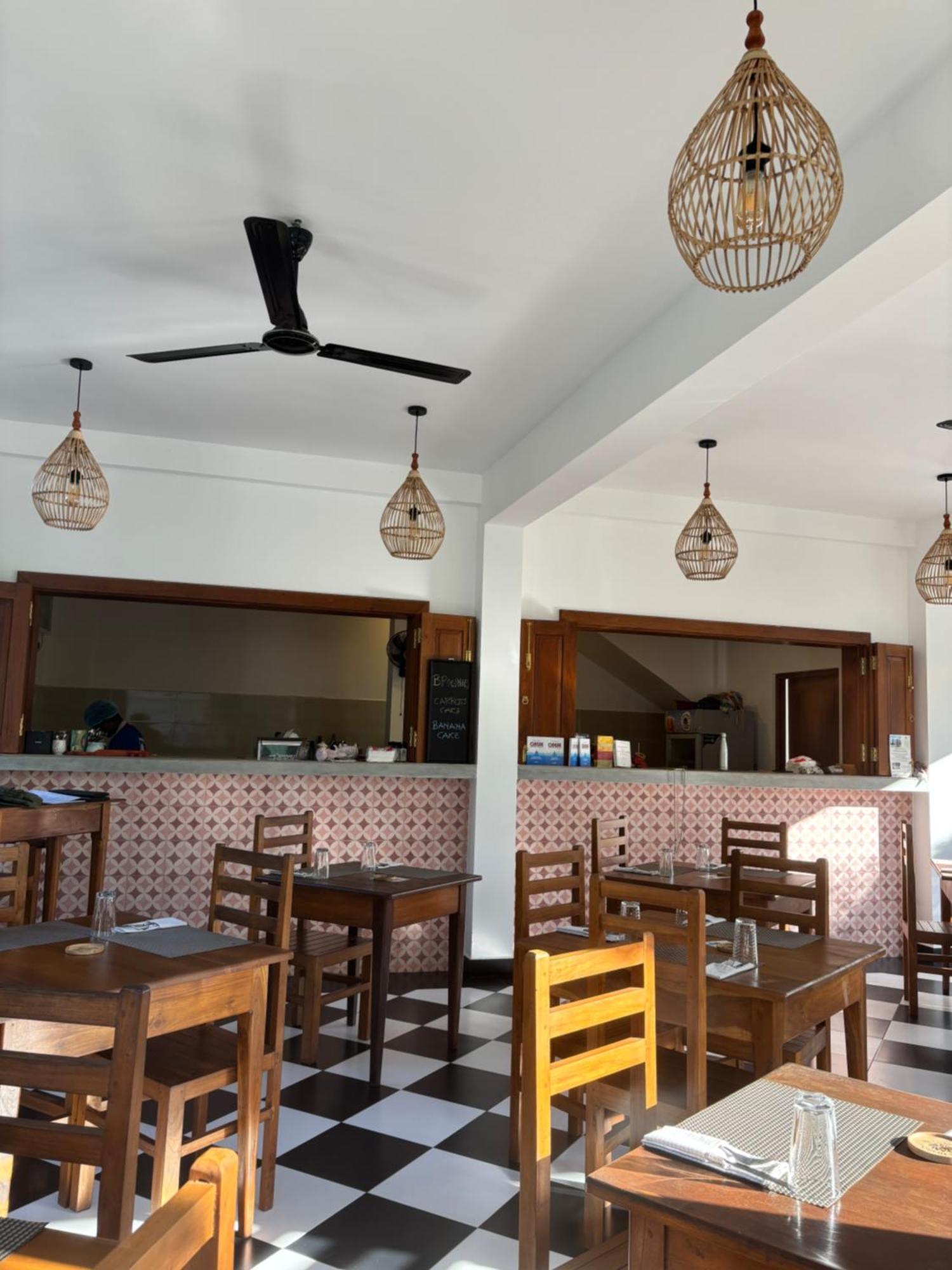 Casa Tharin Madiha Bed & Breakfast Matara Exterior photo